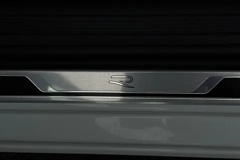 MA75ZRJ Volkswagen Polo 1.0 TSI 115 R-Line 5dr DSG **HEATED FRONT SEATS** Thumbnail #32