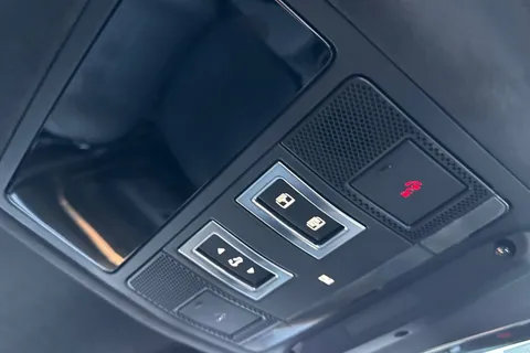 DT25YUW Land Rover Defender 110 4.4 P635 OCTA 5dr Thumbnail #25