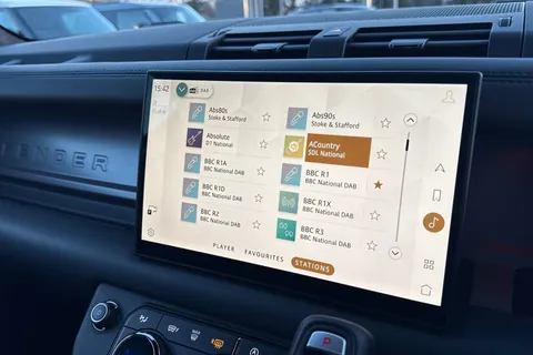 DT25YUW Land Rover Defender 110 4.4 P635 OCTA 5dr Thumbnail #38