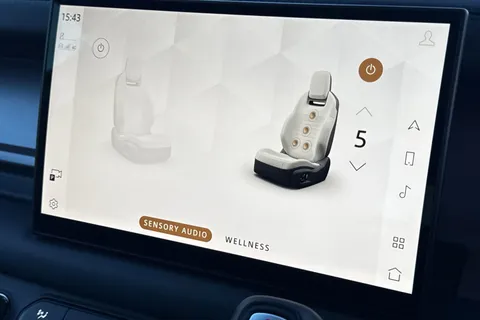 DT25YUW Land Rover Defender 110 4.4 P635 OCTA 5dr Thumbnail #40