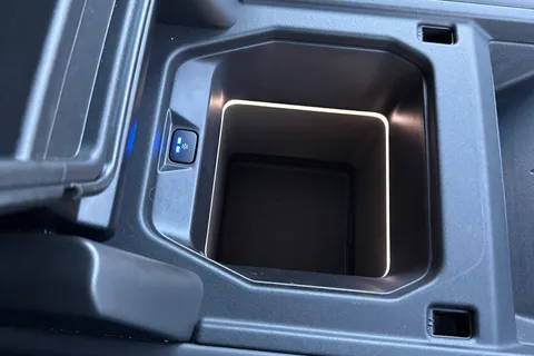 DT25YUW Land Rover Defender 110 4.4 P635 OCTA 5dr Thumbnail #51