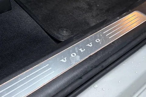 KW21LVF Volvo Xc90 2.0 B5 MHEV R-Design Pro Auto 4WD Euro 6 (s/s) 5dr Thumbnail #30