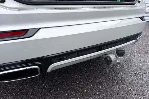 KW21LVF Volvo Xc90 2.0 B5 MHEV R-Design Pro Auto 4WD Euro 6 (s/s) 5dr Thumbnail #41