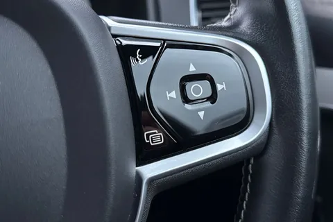 KW21LVF Volvo Xc90 2.0 B5 MHEV R-Design Pro Auto 4WD Euro 6 (s/s) 5dr Thumbnail #44