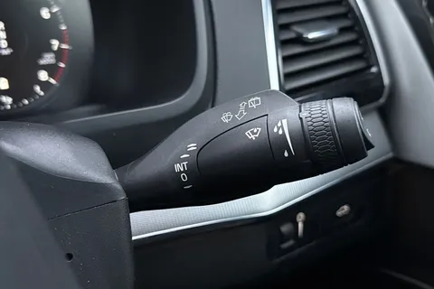 KW21LVF Volvo Xc90 2.0 B5 MHEV R-Design Pro Auto 4WD Euro 6 (s/s) 5dr Thumbnail #49