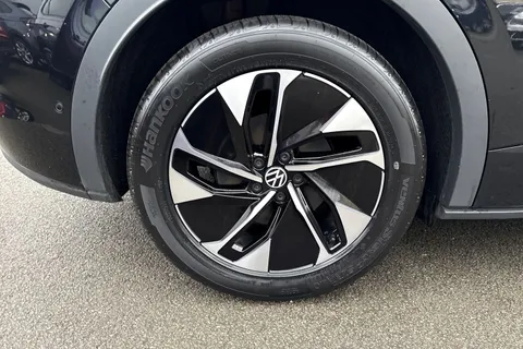 BV74EKW Volkswagen ID.5 210kW Style Pro 77kWh 5dr Auto | Heated Seats | Rear Camera Thumbnail #11
