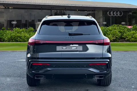  Audi Q5 2.0 TFSI Edition 1 S Tronic quattro Euro 6 (s/s) 5dr Thumbnail #5