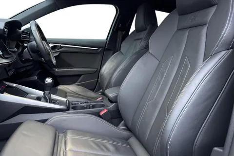 PJ70VCC Audi A3 2.0 TDI 30 S line Sportback Euro 6 (s/s) 5dr Thumbnail #16