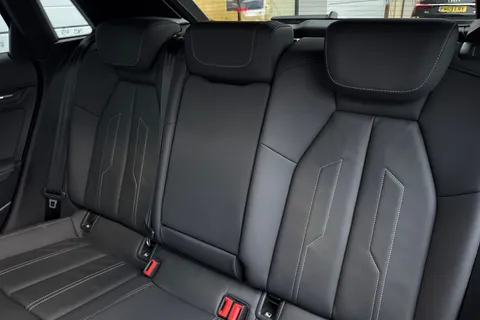 PJ70VCC Audi A3 2.0 TDI 30 S line Sportback Euro 6 (s/s) 5dr Thumbnail #19