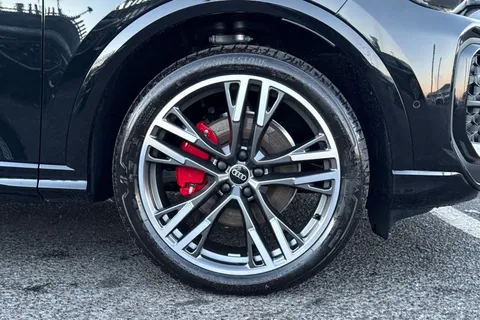  Audi Q5 2.0 TFSI Edition 1 S Tronic quattro Euro 6 (s/s) 5dr Thumbnail #11