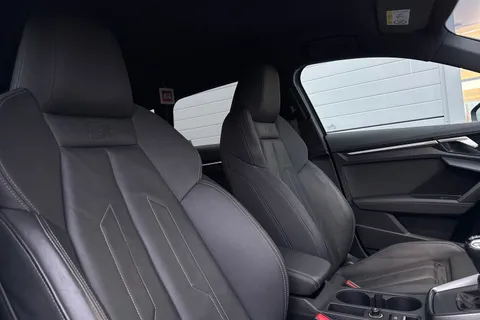 PJ70VCC Audi A3 2.0 TDI 30 S line Sportback Euro 6 (s/s) 5dr Thumbnail #24