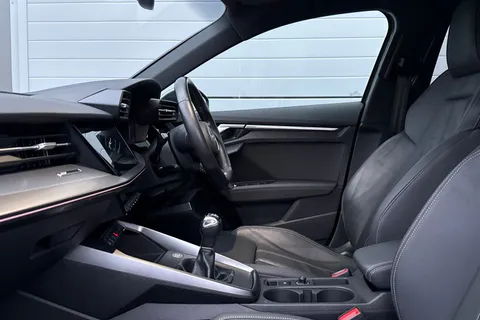 PJ70VCC Audi A3 2.0 TDI 30 S line Sportback Euro 6 (s/s) 5dr Thumbnail #33