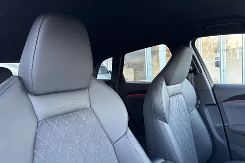  Audi Q5 2.0 TFSI Edition 1 S Tronic quattro Euro 6 (s/s) 5dr Thumbnail #24