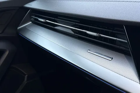 PJ70VCC Audi A3 2.0 TDI 30 S line Sportback Euro 6 (s/s) 5dr Thumbnail #41