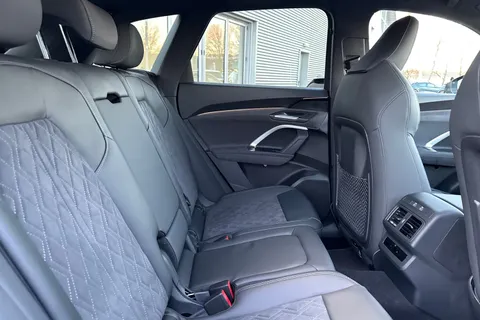  Audi Q5 2.0 TFSI Edition 1 S Tronic quattro Euro 6 (s/s) 5dr Thumbnail #38