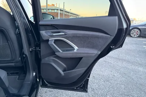  Audi Q5 2.0 TFSI Edition 1 S Tronic quattro Euro 6 (s/s) 5dr Thumbnail #43