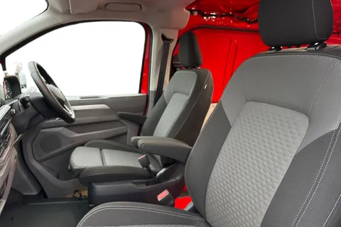 BT75CKX Volkswagen Transporter 2.0 TDI 150 Commerce Pro Van Auto-Tailgate Thumbnail #16