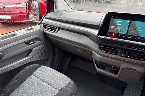 BT75CKX Volkswagen Transporter 2.0 TDI 150 Commerce Pro Van Auto-Tailgate Thumbnail #20