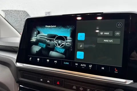 BT75CKX Volkswagen Transporter 2.0 TDI 150 Commerce Pro Van Auto-Tailgate Thumbnail #22