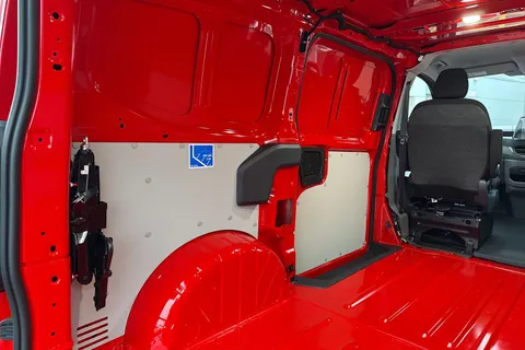 BT75CKX Volkswagen Transporter 2.0 TDI 150 Commerce Pro Van Auto-Tailgate Thumbnail #30