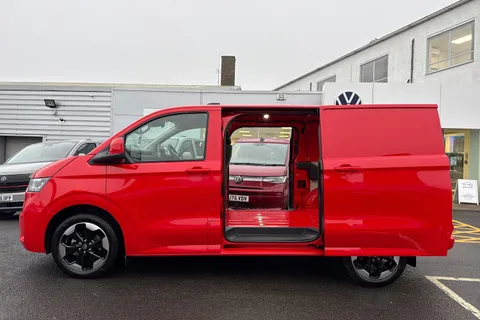 BT75CKX Volkswagen Transporter 2.0 TDI 150 Commerce Pro Van Auto-Tailgate Thumbnail #38