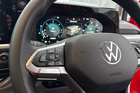 BT75CKX Volkswagen Transporter 2.0 TDI 150 Commerce Pro Van Auto-Tailgate Thumbnail #46