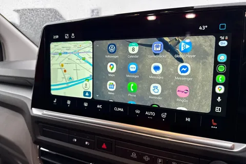 BT75CKX Volkswagen Transporter 2.0 TDI 150 Commerce Pro Van Auto-Tailgate Thumbnail #50