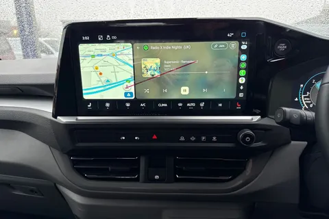 BT75CKX Volkswagen Transporter 2.0 TDI 150 Commerce Pro Van Auto-Tailgate Thumbnail #56