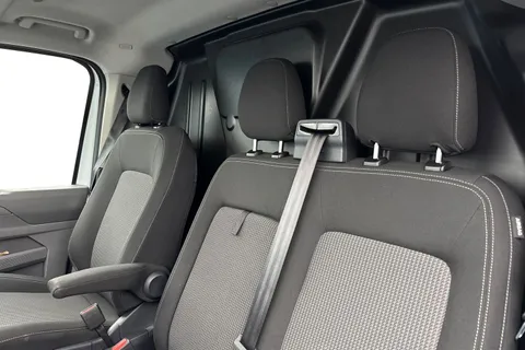 MF25HYT Volkswagen Transporter 2.0 TDI 110 Commerce Plus Van Thumbnail #11