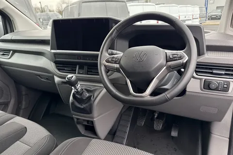 MF75FEO Volkswagen Transporter 2.0 TDI 110 Commerce Pro Van Thumbnail #13