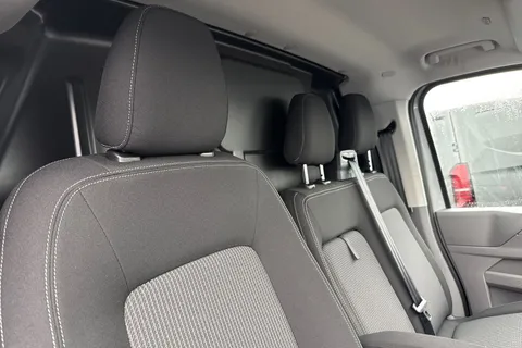 MF75FEO Volkswagen Transporter 2.0 TDI 110 Commerce Pro Van Thumbnail #21