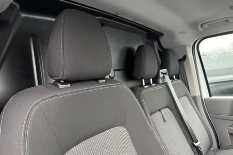 MF25HYT Volkswagen Transporter 2.0 TDI 110 Commerce Plus Van Thumbnail #21