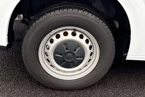 MF25HYT Volkswagen Transporter 2.0 TDI 110 Commerce Plus Van Thumbnail #23