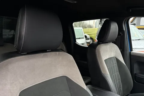 KV73AWZ Volkswagen Amarok 2.0TDI 205PS Style 4MOTION Auto Thumbnail #25