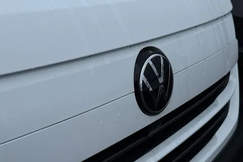 MF25HYT Volkswagen Transporter 2.0 TDI 110 Commerce Plus Van Thumbnail #25