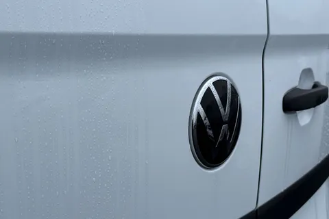 MF25HYT Volkswagen Transporter 2.0 TDI 110 Commerce Plus Van Thumbnail #27