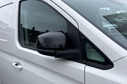 HG74NXA Volkswagen Caddy 2.0 TDI 102PS Commerce Pro Van [Tech Pack] Thumbnail #27