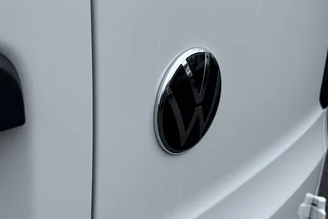 HG74NXA Volkswagen Caddy 2.0 TDI 102PS Commerce Pro Van [Tech Pack] Thumbnail #29