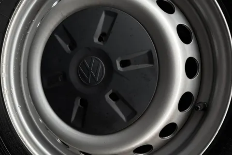 MF25HYT Volkswagen Transporter 2.0 TDI 110 Commerce Plus Van Thumbnail #31