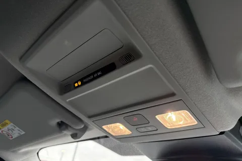 MF75FEO Volkswagen Transporter 2.0 TDI 110 Commerce Pro Van Thumbnail #35