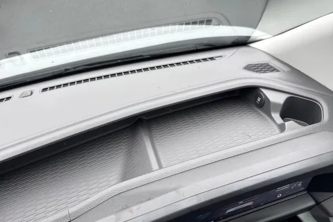 MF75FEO Volkswagen Transporter 2.0 TDI 110 Commerce Pro Van Thumbnail #36