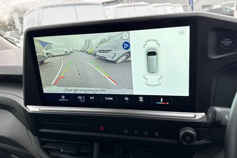 MF25HYT Volkswagen Transporter 2.0 TDI 110 Commerce Plus Van Thumbnail #38