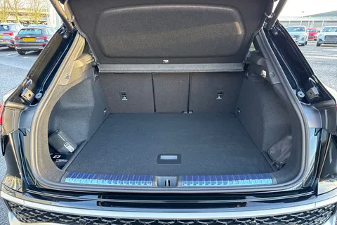  Audi Q3 2.0 TDI S line S Tronic Euro 6 (s/s) 5dr Thumbnail #7