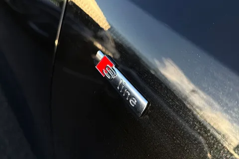  Audi Q3 2.0 TDI S line S Tronic Euro 6 (s/s) 5dr Thumbnail #27