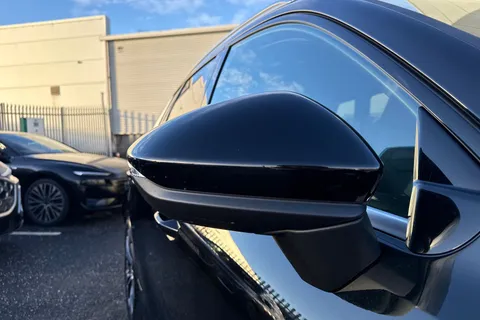  Audi Q3 2.0 TDI S line S Tronic Euro 6 (s/s) 5dr Thumbnail #28