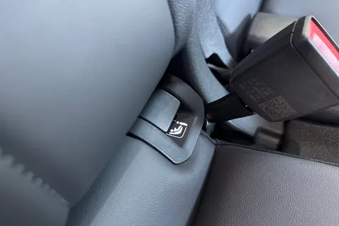  Audi Q3 2.0 TDI S line S Tronic Euro 6 (s/s) 5dr Thumbnail #38