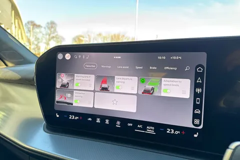  Audi Q3 2.0 TDI S line S Tronic Euro 6 (s/s) 5dr Thumbnail #60