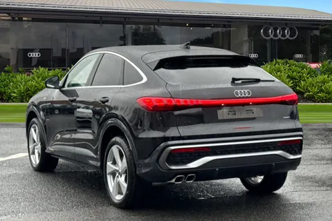  Audi Q5 2.0 TDI S line Sportback S Tronic quattro Euro 6 (s/s) 5dr Thumbnail #3
