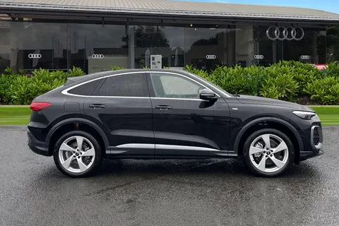  Audi Q5 2.0 TDI S line Sportback S Tronic quattro Euro 6 (s/s) 5dr Thumbnail #4