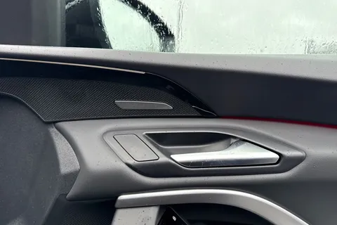  Audi Q5 2.0 TDI S line Sportback S Tronic quattro Euro 6 (s/s) 5dr Thumbnail #21